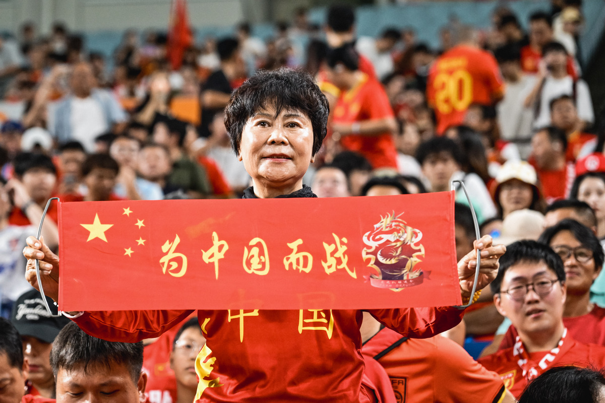 队员全力以赴,力保亚冠比赛胜利的简单介绍 队员全力以赴,力保亚冠比赛胜利的简单介绍