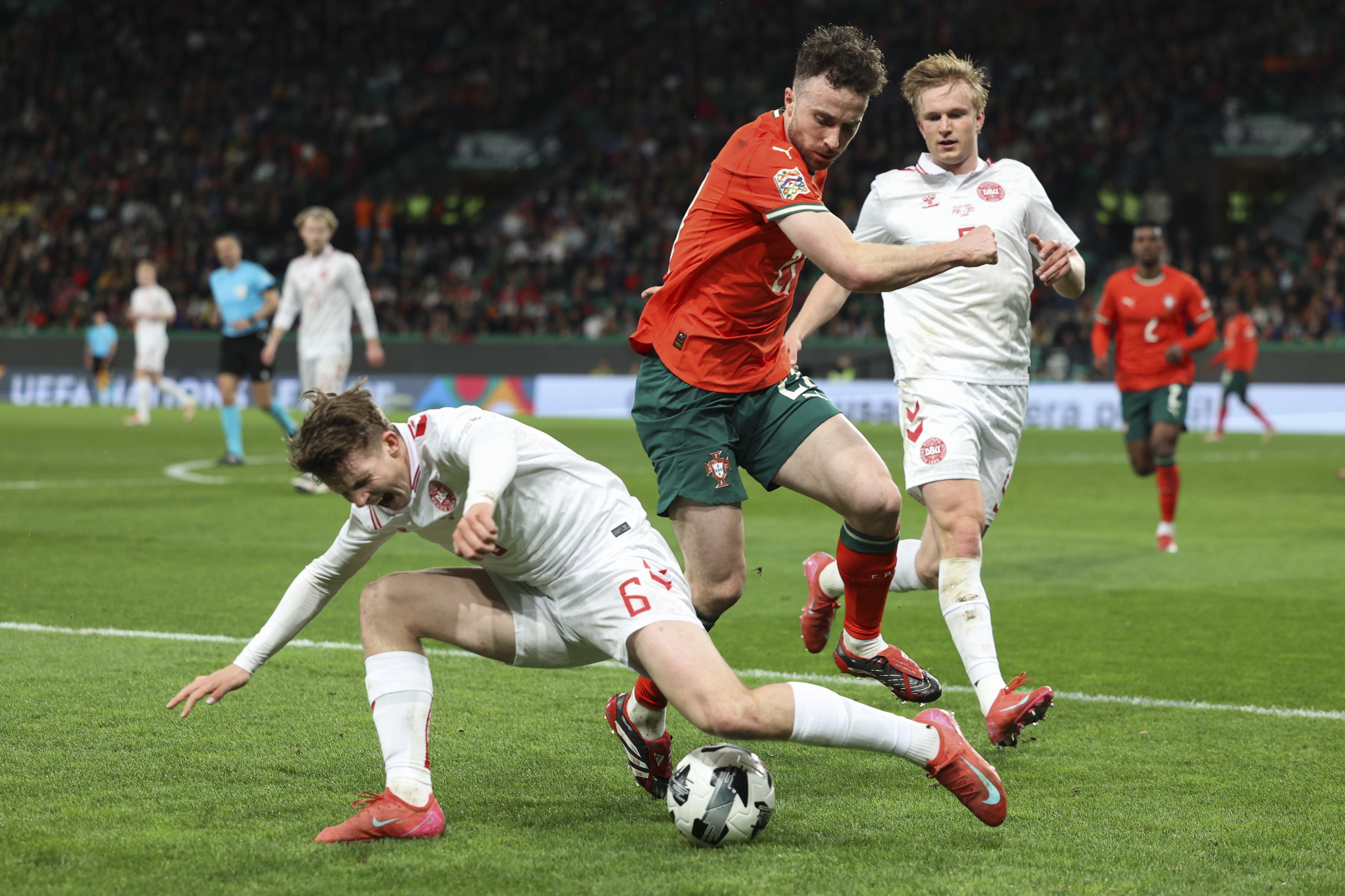 AG视讯官方-欧国联竞争激烈，球队备战准备充分的简单介绍