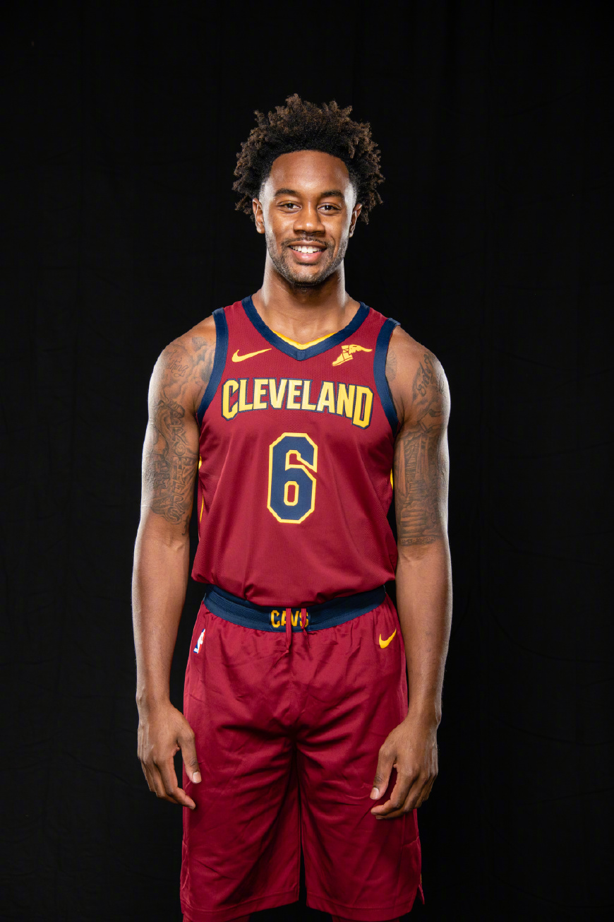 AG百家乐官方网站-莱阿弗莱球员私人训练，力争整体提高