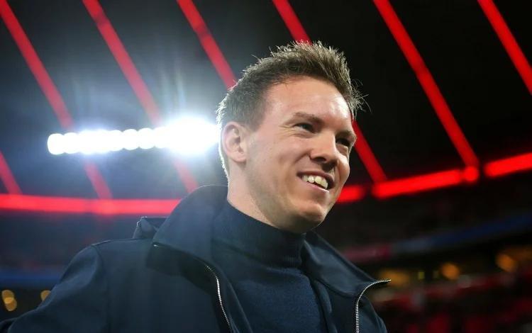 拜仁慕尼黑主教练激励球员做好战术准备的简单介绍 拜仁慕尼黑主教练激励球员做好战术准备的简单介绍