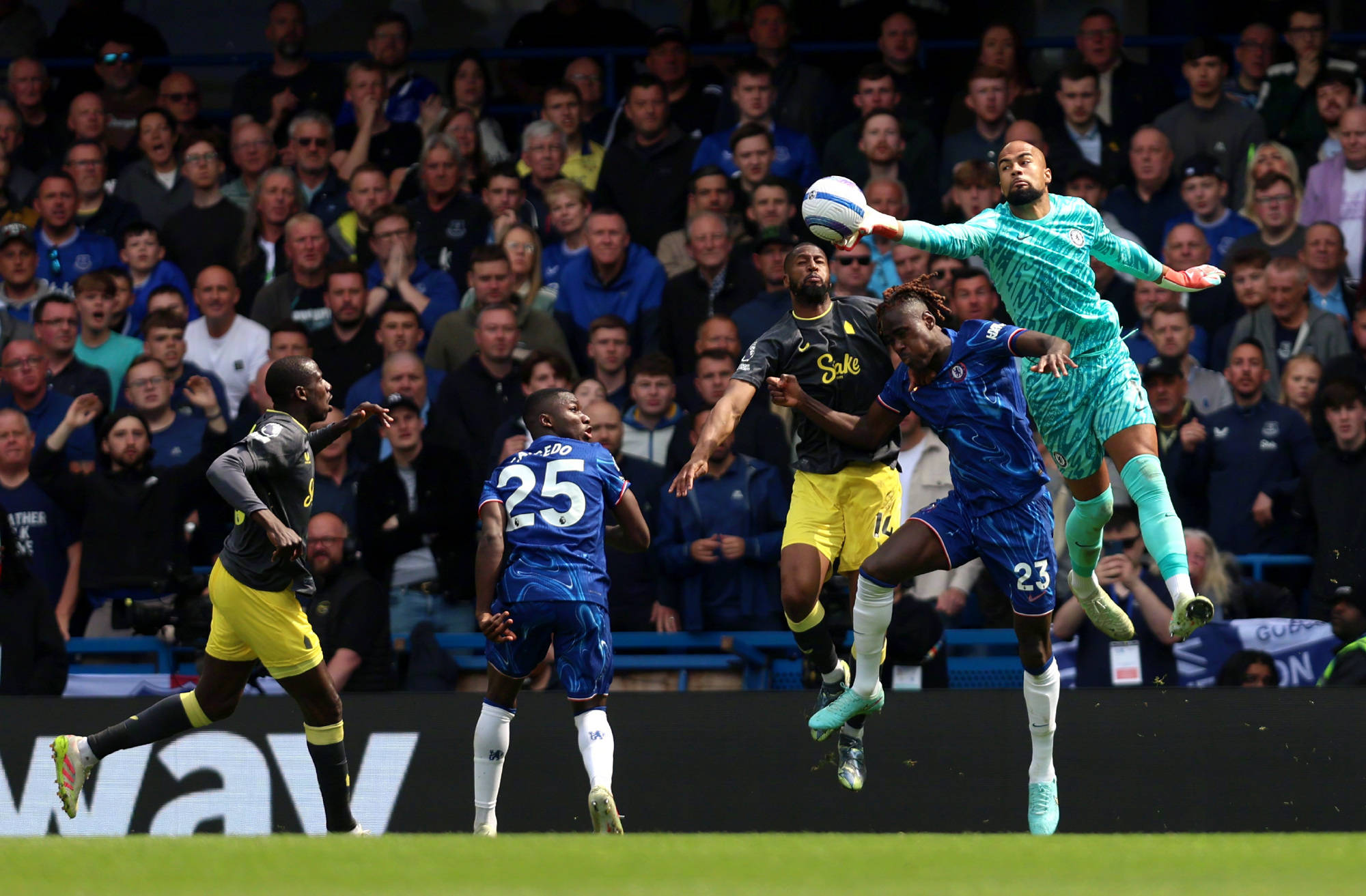 AG百家乐-关于埃弗顿击败切尔西，赢得关键三分之战的信息