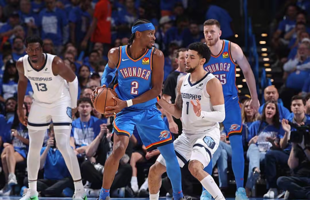 雷霆主场大胜快船扭转局面