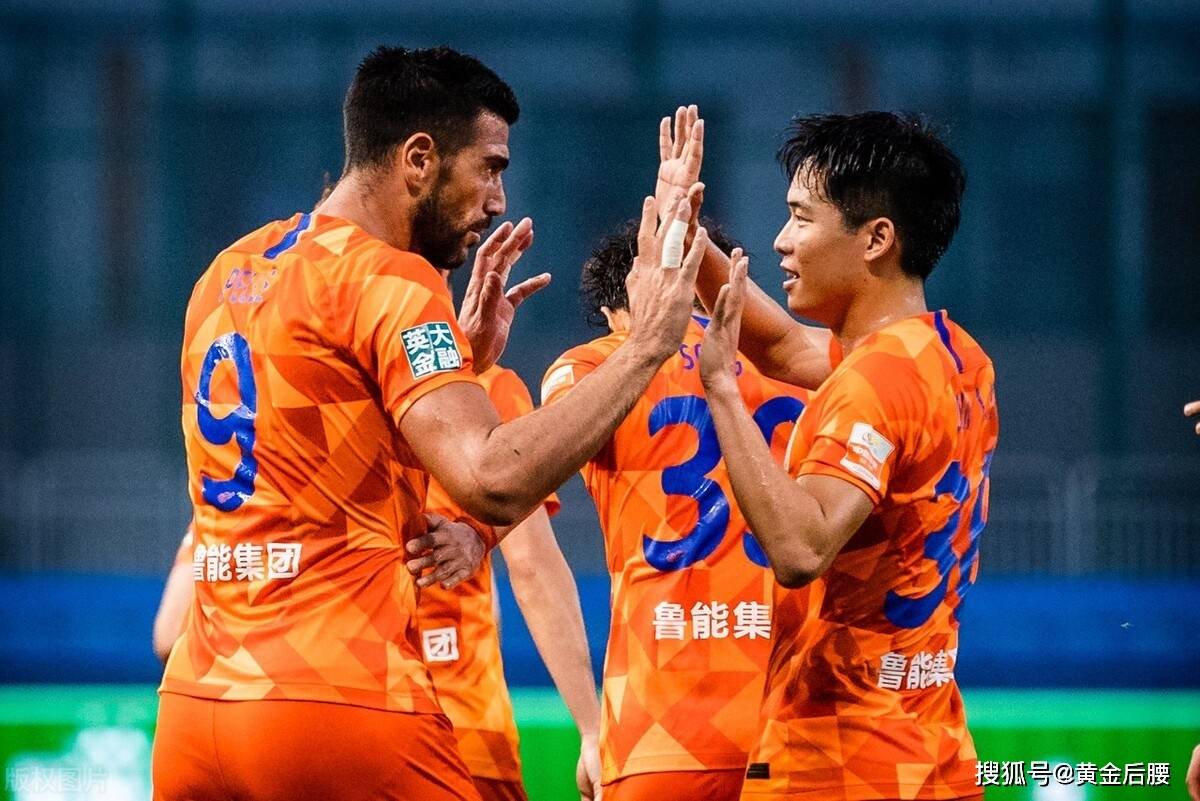 AG真人官网-柯隆取得历史性胜利，球迷欢欣鼓舞